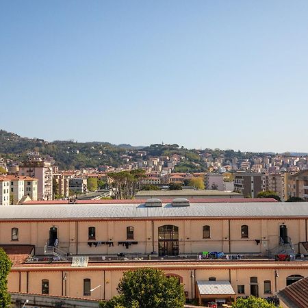 Апартаменти Elegante Dimora La Spezia-Free Parking Екстер'єр фото