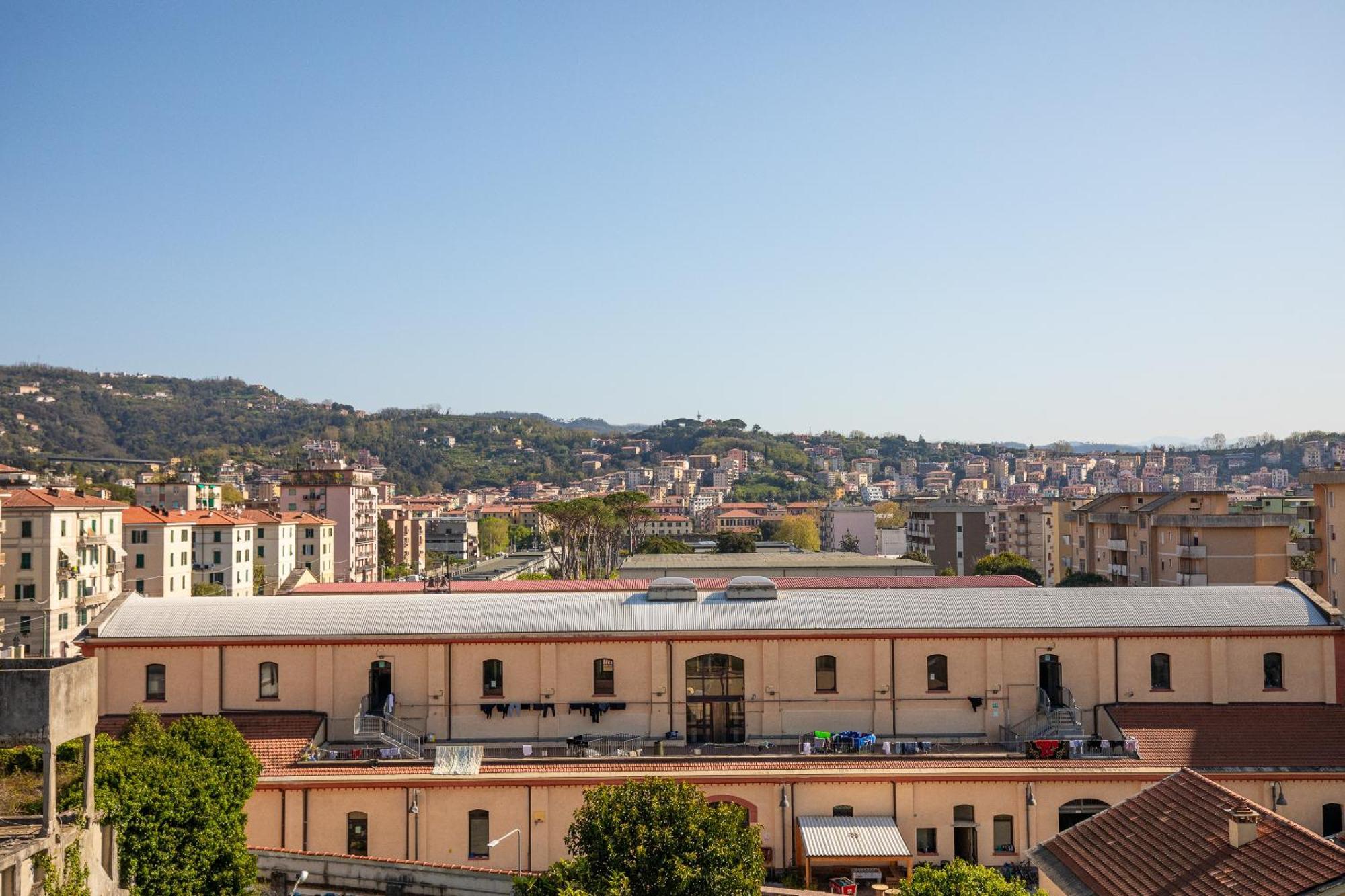 Апартаменти Elegante Dimora La Spezia-Free Parking Екстер'єр фото